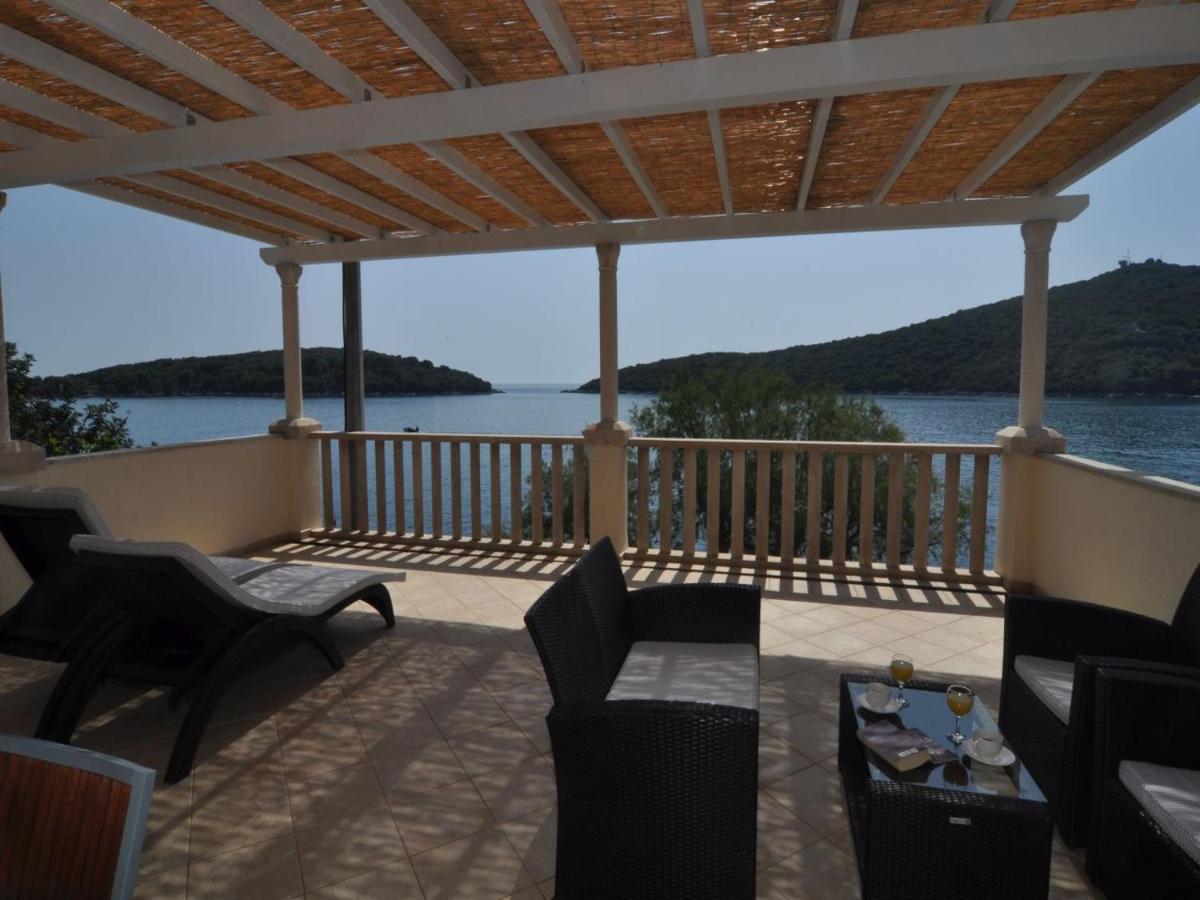 Marina- Beachfront, Sea View And Free Parking *