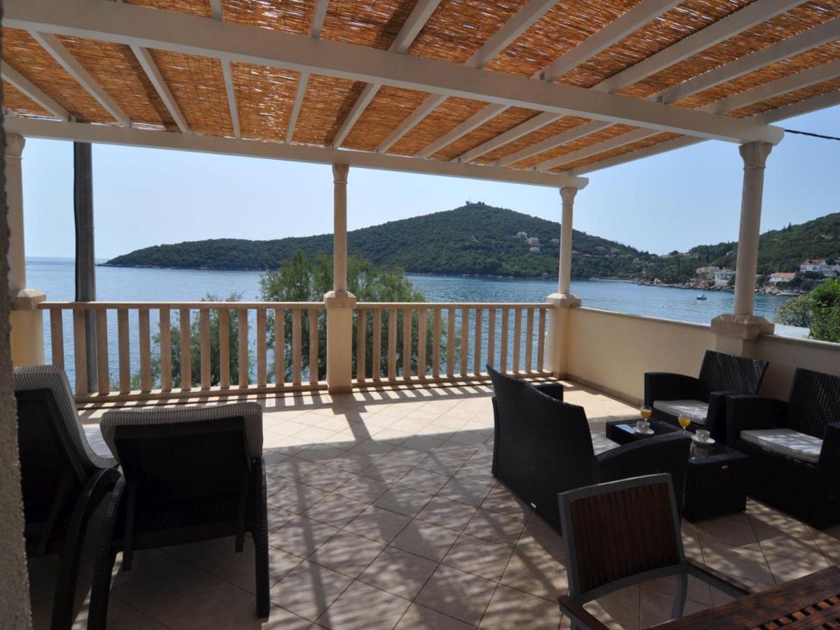 Marina- Beachfront, Sea View And Free Parking Molunat