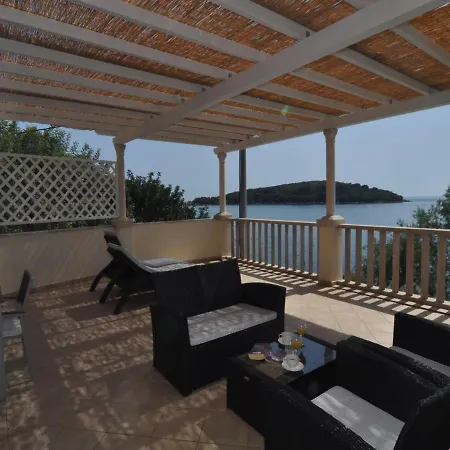 Holiday Home Marina- Beachfront, Sea View And Free Parking Molunat Kültér fotó