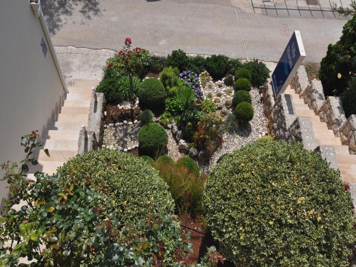 Marina- Beachfront, Sea View And Free Parking Apartment Molunat