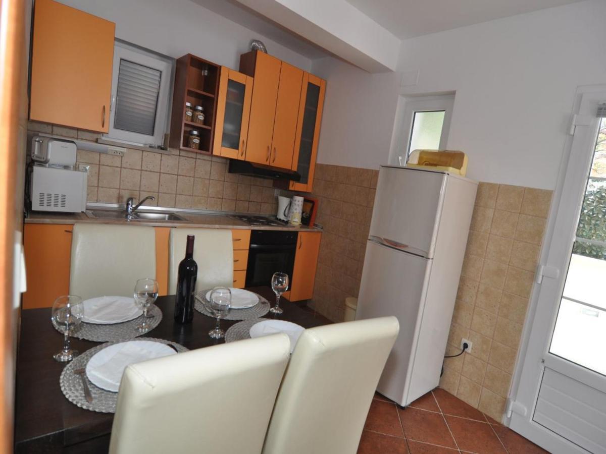 Marina- Beachfront, Sea View And Free Parking *